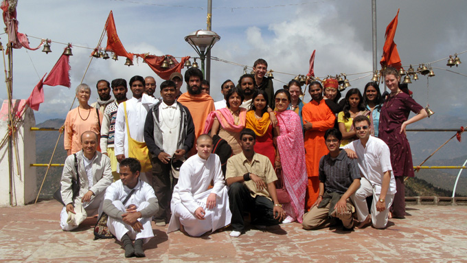 group photo in chandrabadani