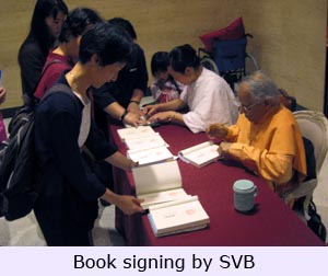 book signing by SVB