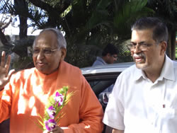 Swami Veda arrives in Bangalore