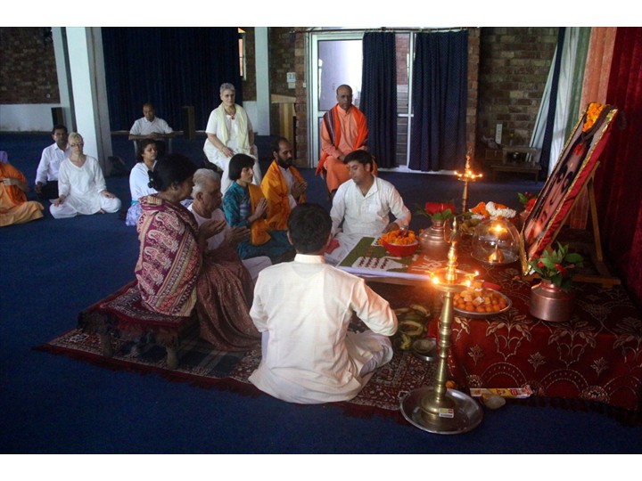 11c_Guru_Purnima_sadhana_Rishikesh_2013