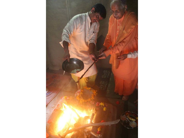 11i_Guru_Purnima_Rishikesh_2013