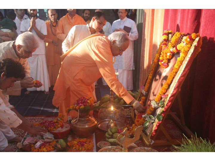 11l_Guru_Purnima_Rishikesh_2013