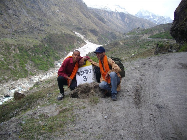 These 2 guys helped me a lot on the last trek to Badrinath