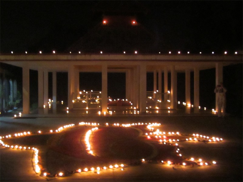 08q_Diwali_2014_SRSG